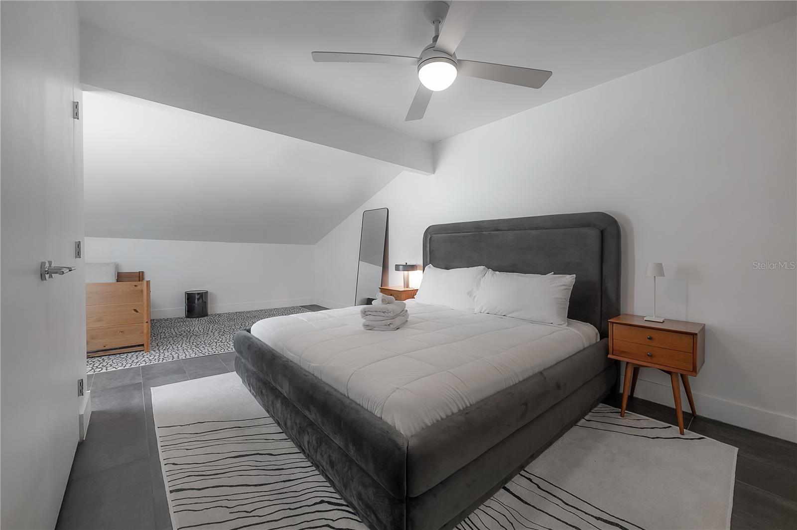 8757 BAY POINTE DR — photo 17