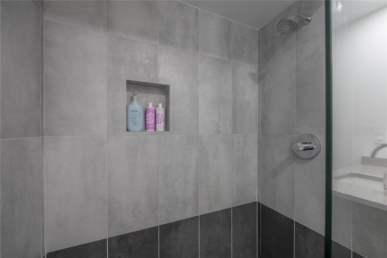 8757 BAY POINTE DR — photo 24
