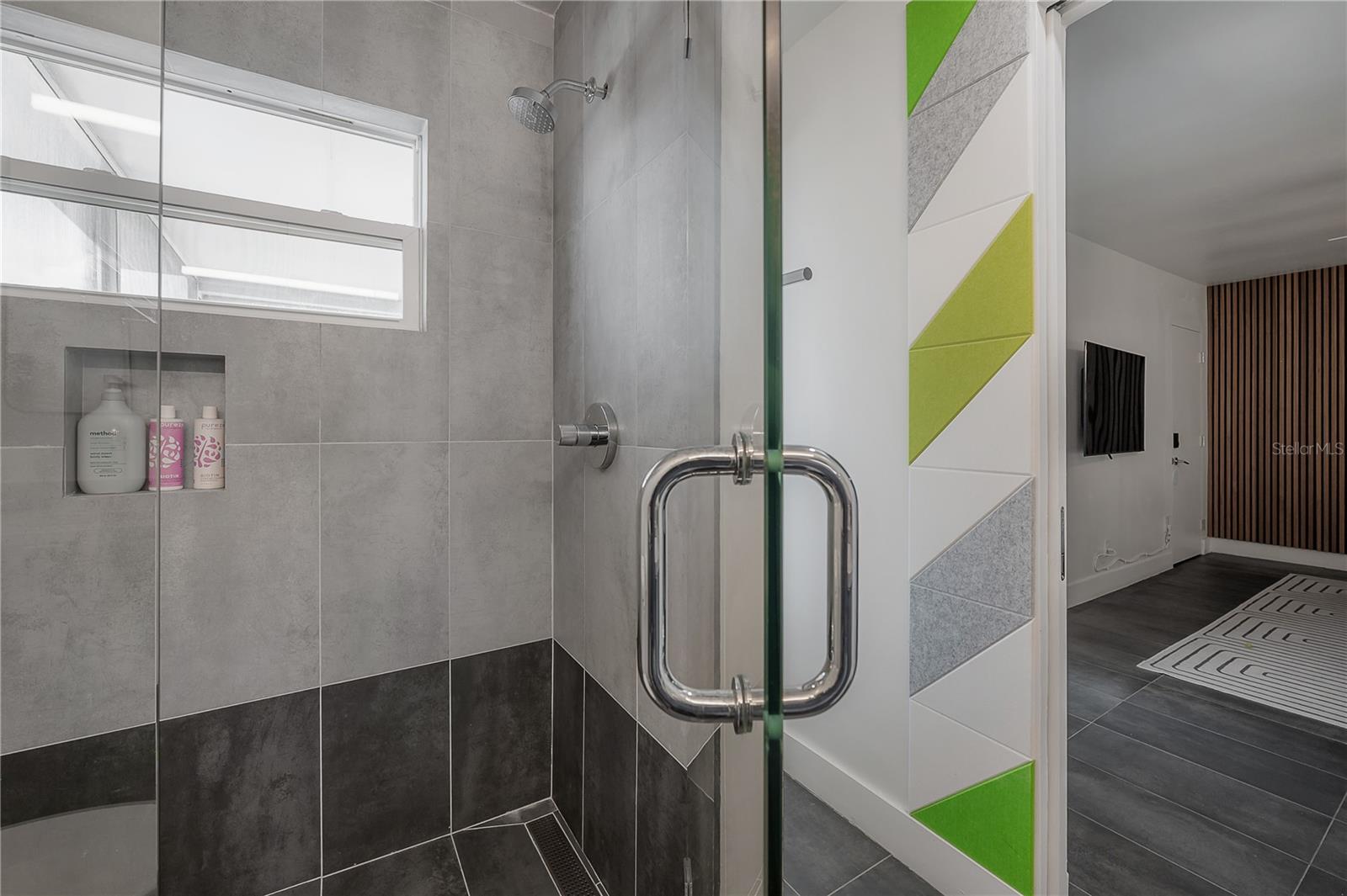 8757 BAY POINTE DR — photo 31