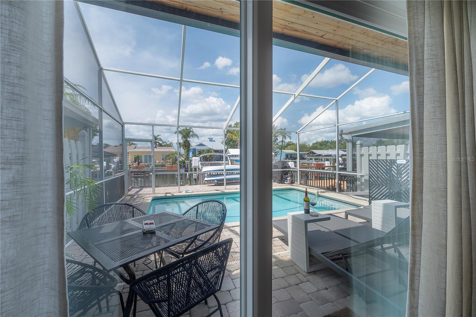 8757 BAY POINTE DR — photo 16