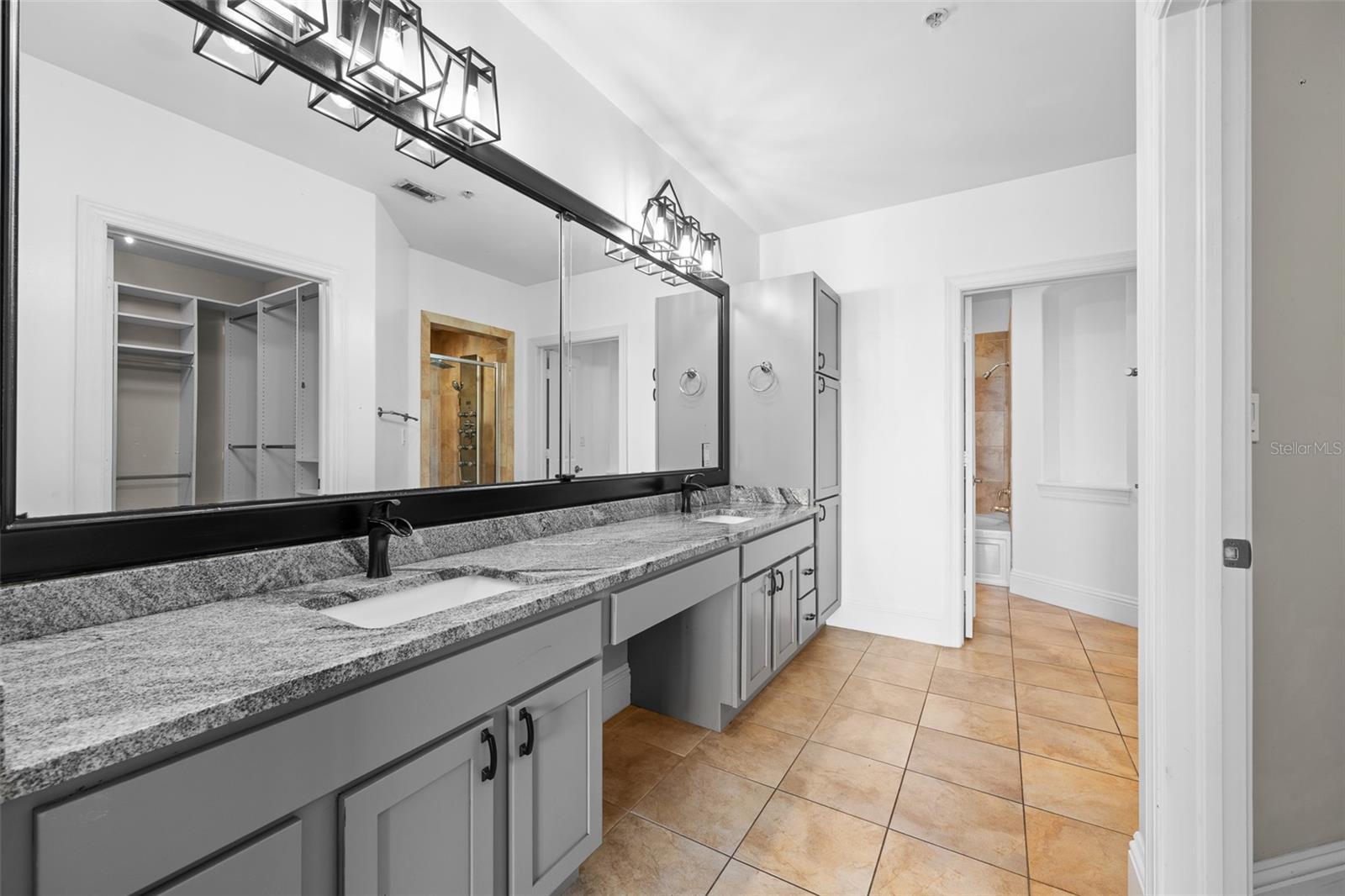 509 W BAY ST #305 — photo 34