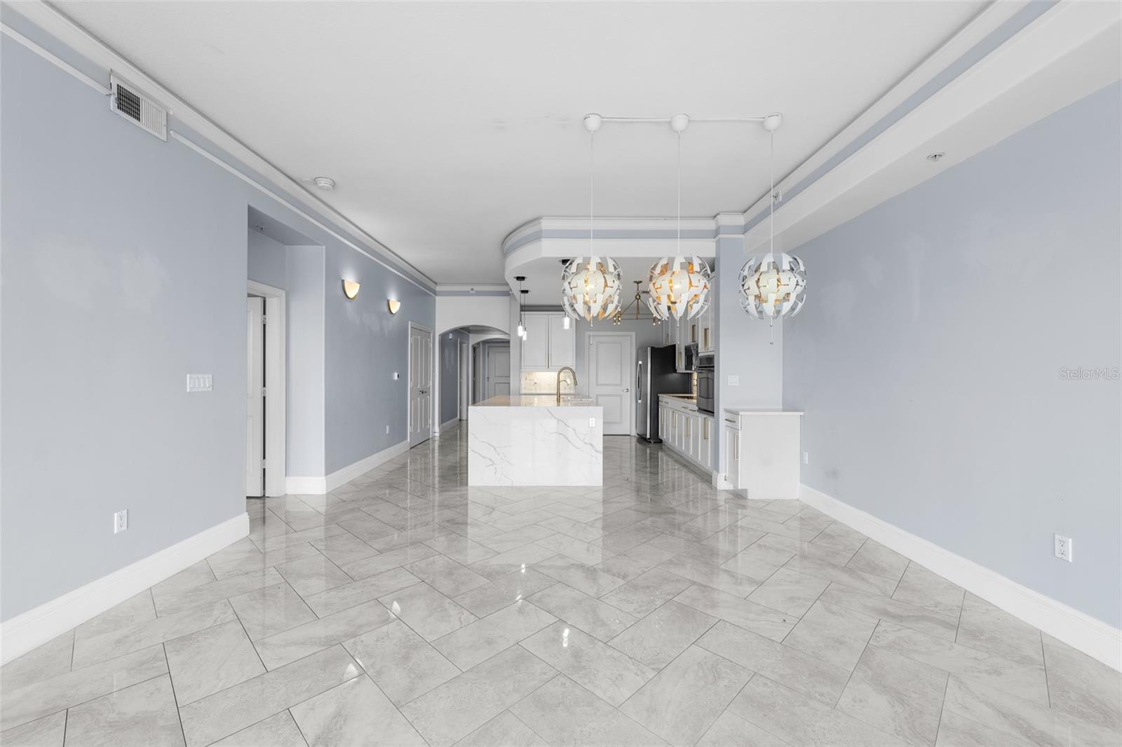 509 W BAY ST #305 — photo 11