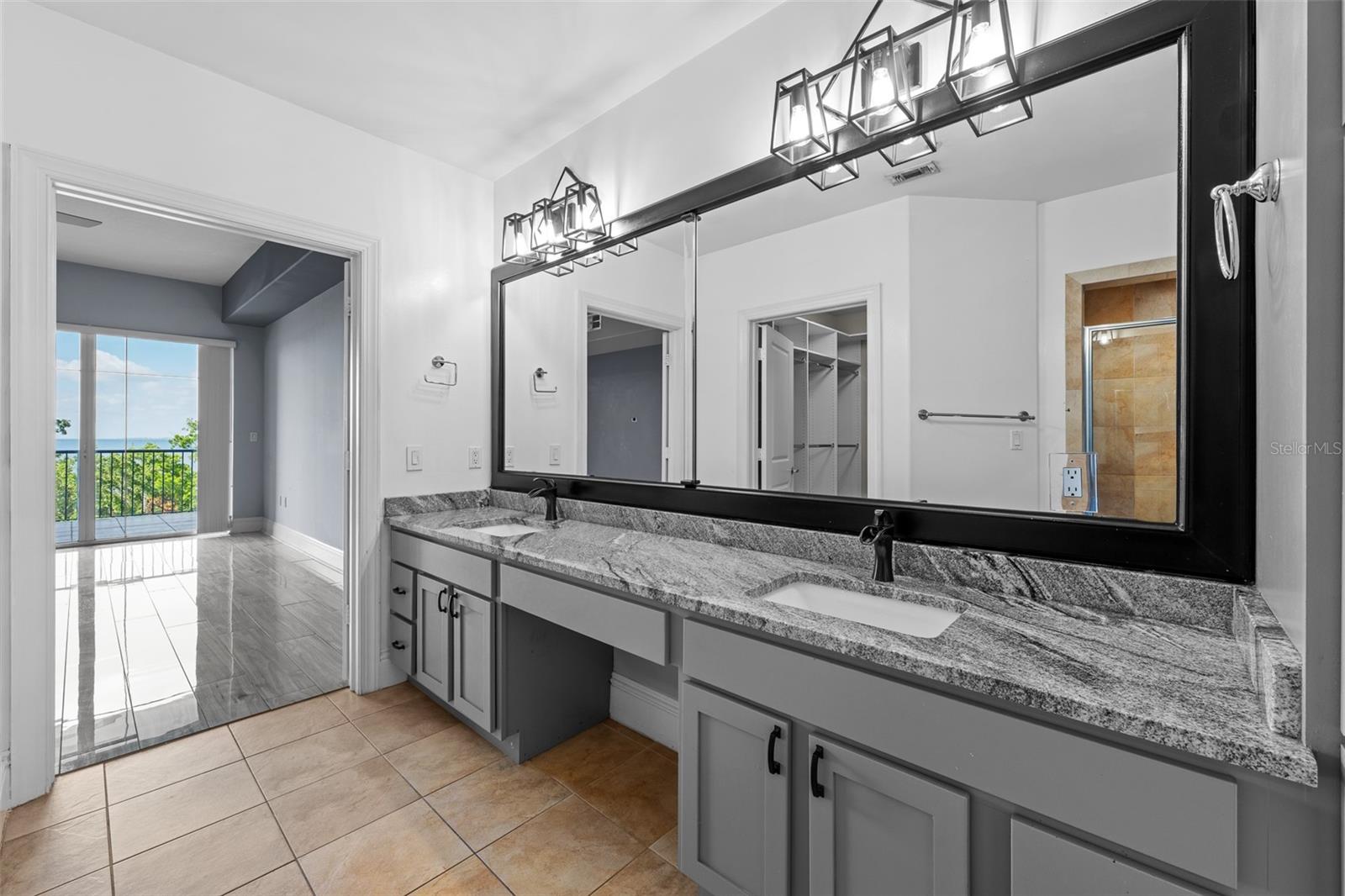509 W BAY ST #305 — photo 35