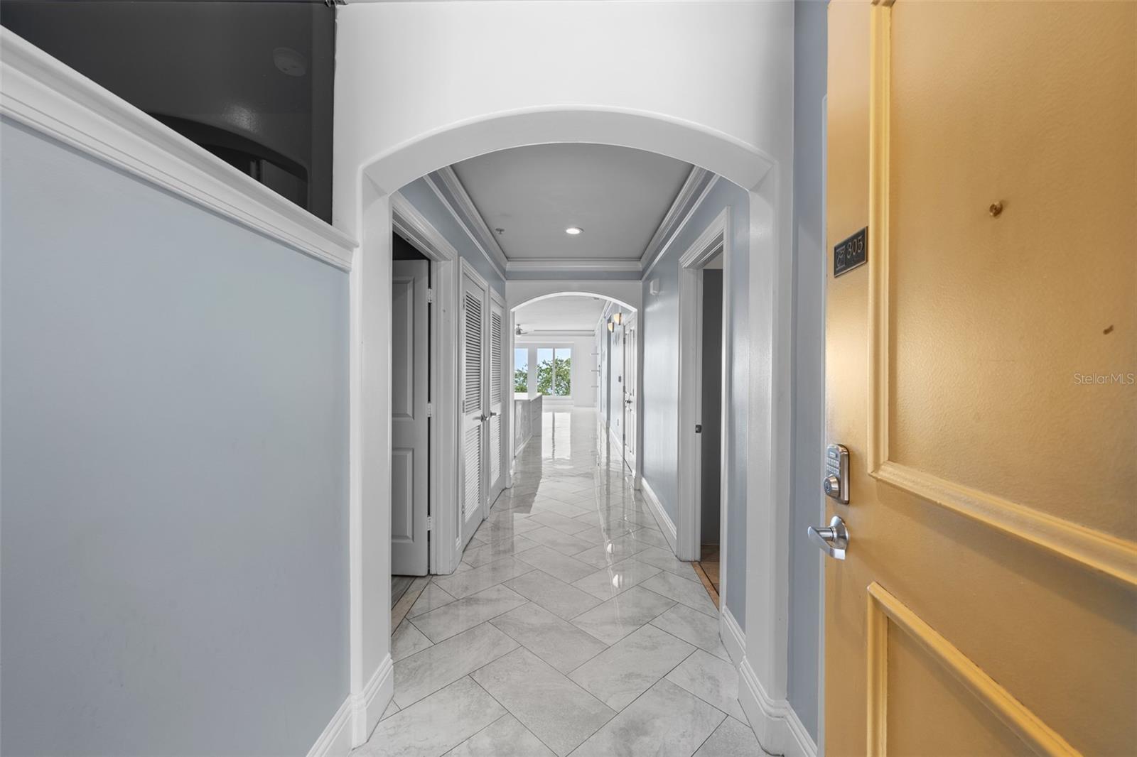 509 W BAY ST #305 — photo 3