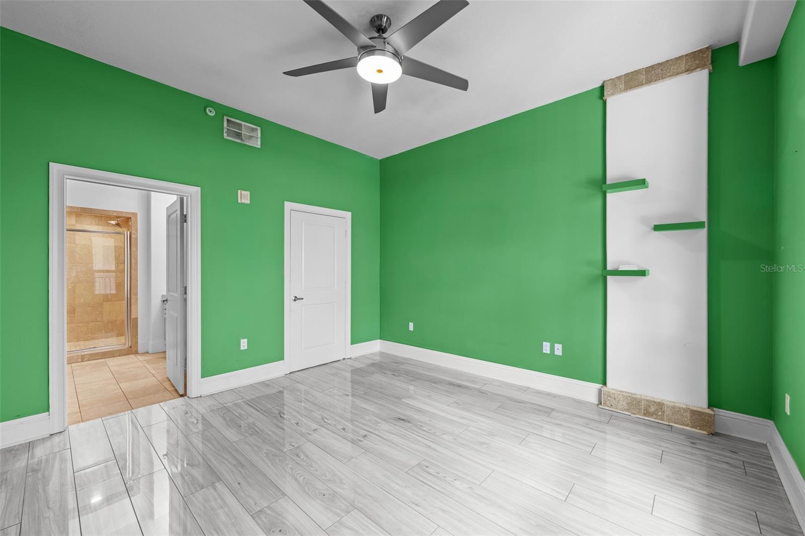 509 W BAY ST #305 — photo 40