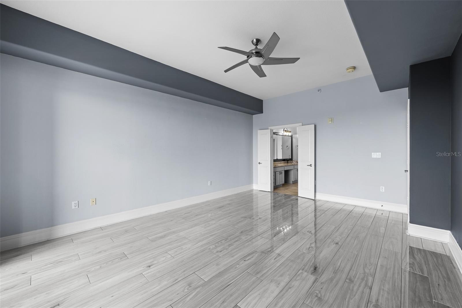 509 W BAY ST #305 — photo 31