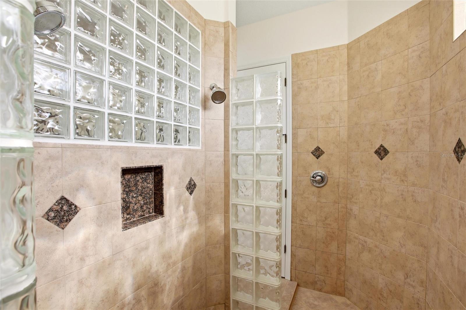 8417 LONE EAGLE WAY — photo 32