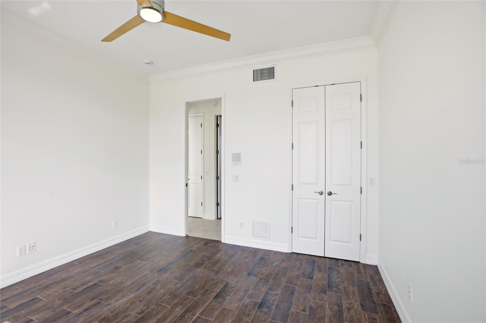 8417 LONE EAGLE WAY — photo 36