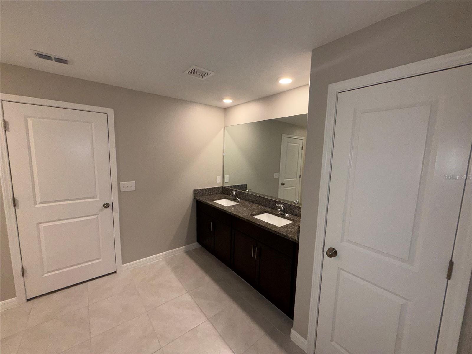 13204 GREAT PLAINS DR — photo 24