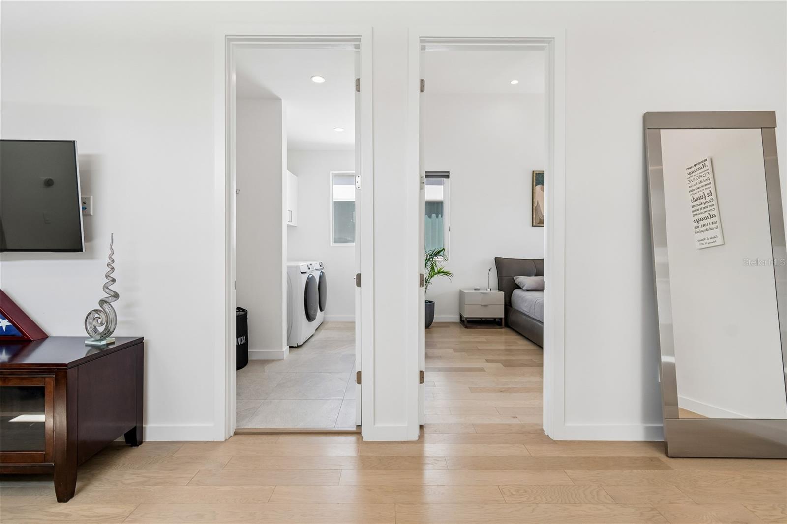 1314 W 1/2 LEMON ST — photo 61