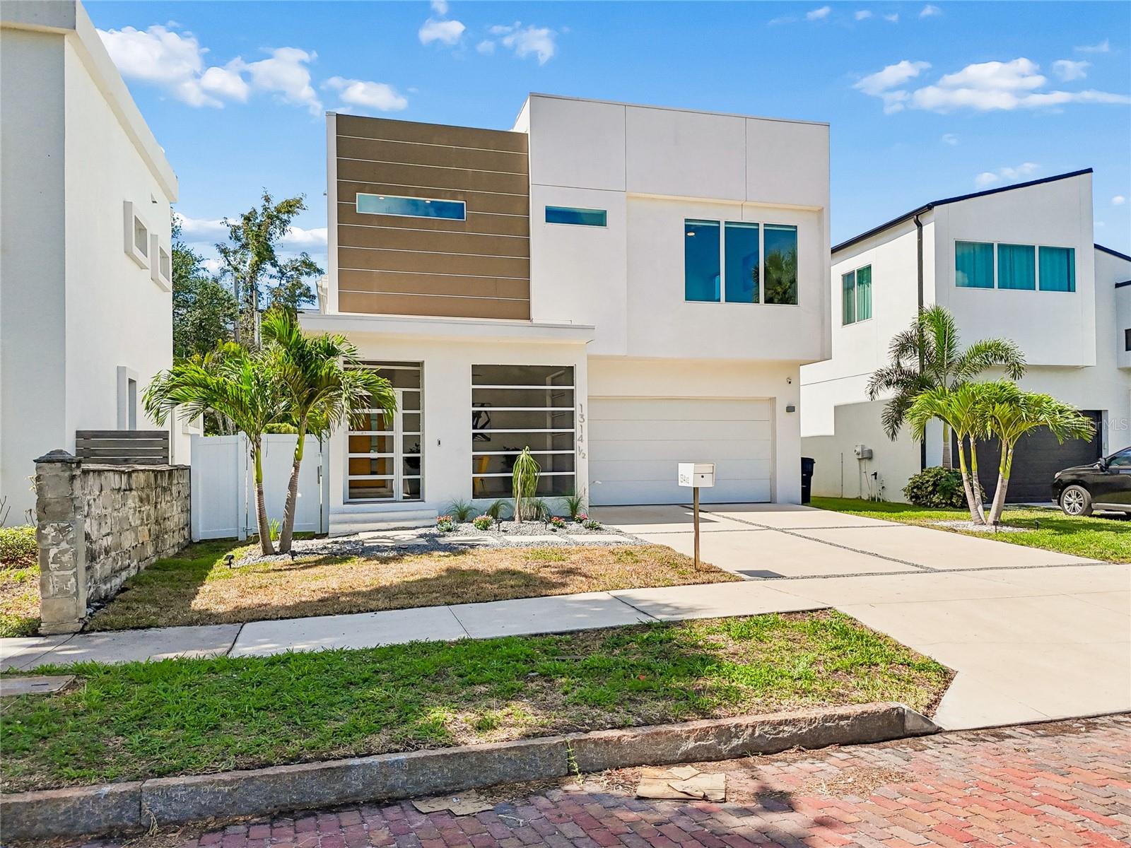 1314 W 1/2 LEMON ST — photo 3