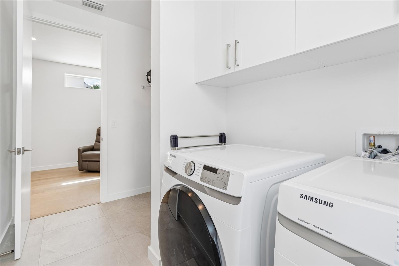 1314 W 1/2 LEMON ST — photo 51