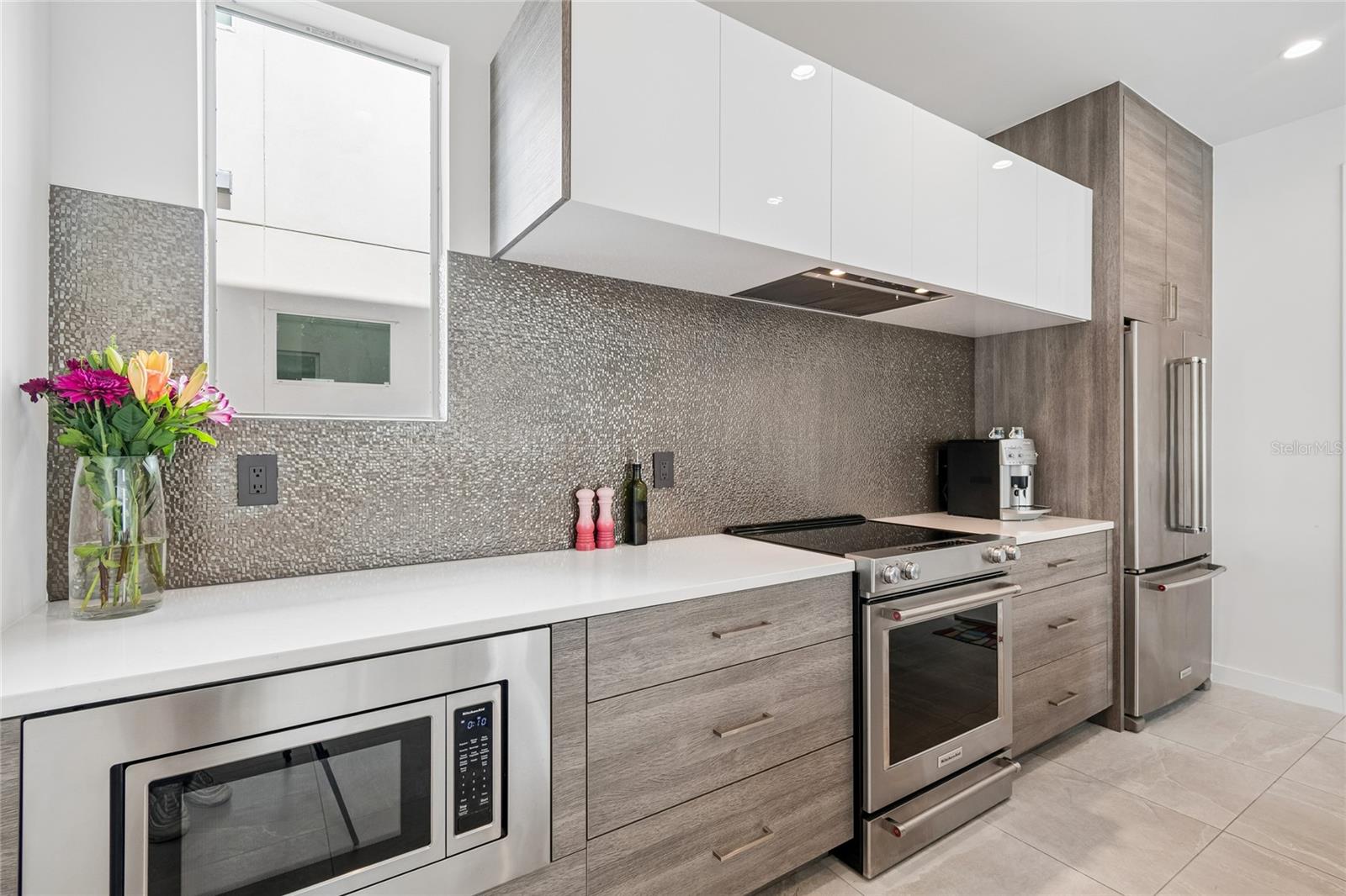 1314 W 1/2 LEMON ST — photo 27