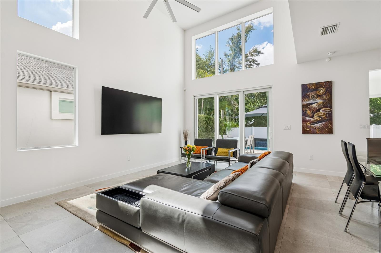 1314 W 1/2 LEMON ST — photo 17