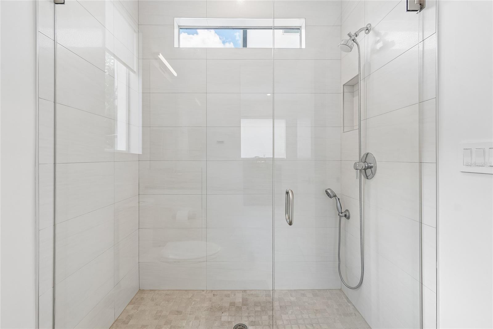 1314 W 1/2 LEMON ST — photo 47
