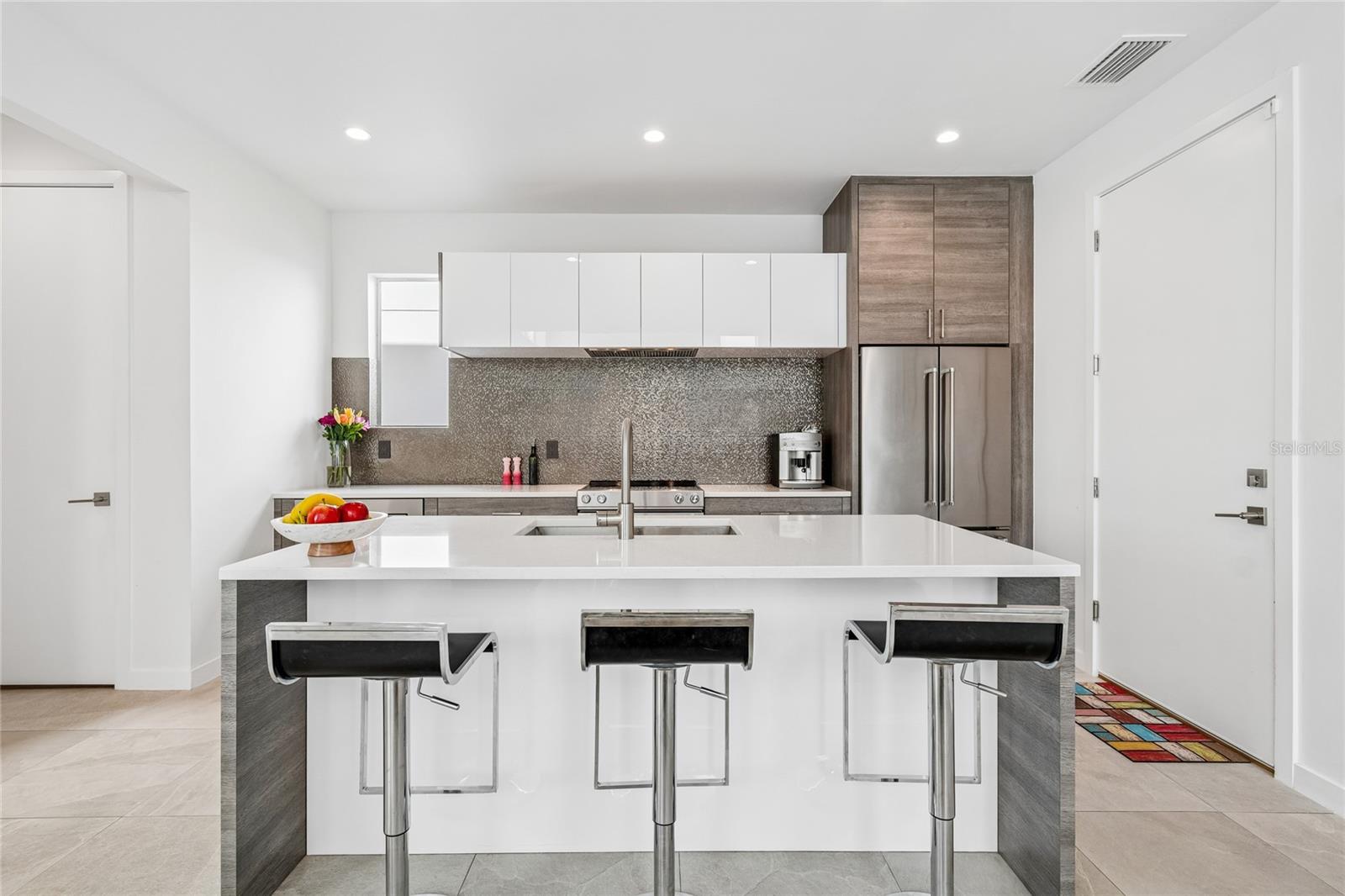 1314 W 1/2 LEMON ST — photo 26