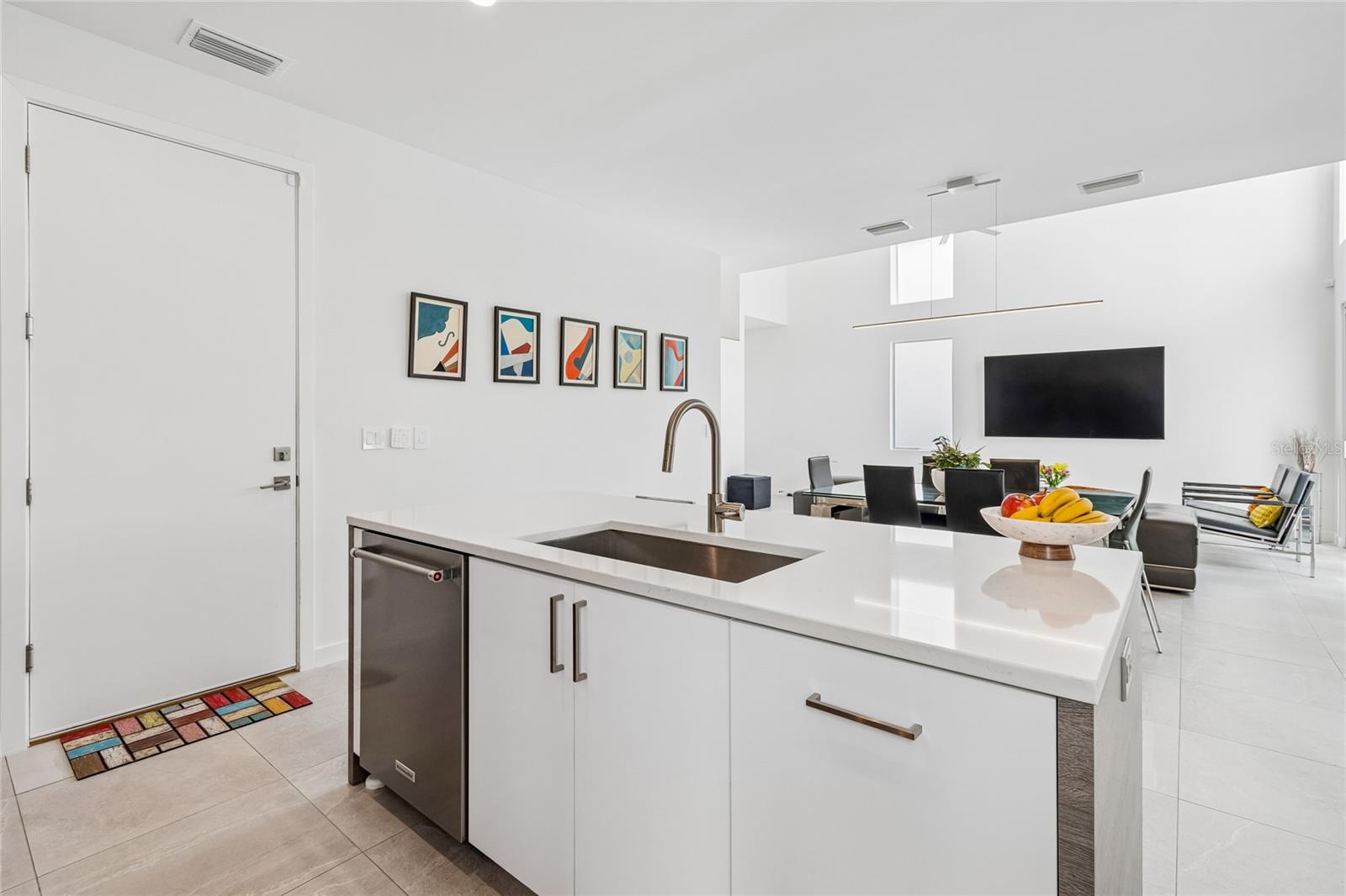 1314 W 1/2 LEMON ST — photo 30