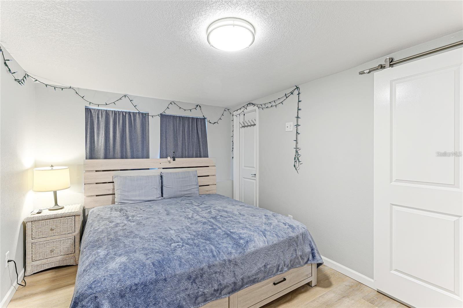 1023 ROBERTA ST — photo 12
