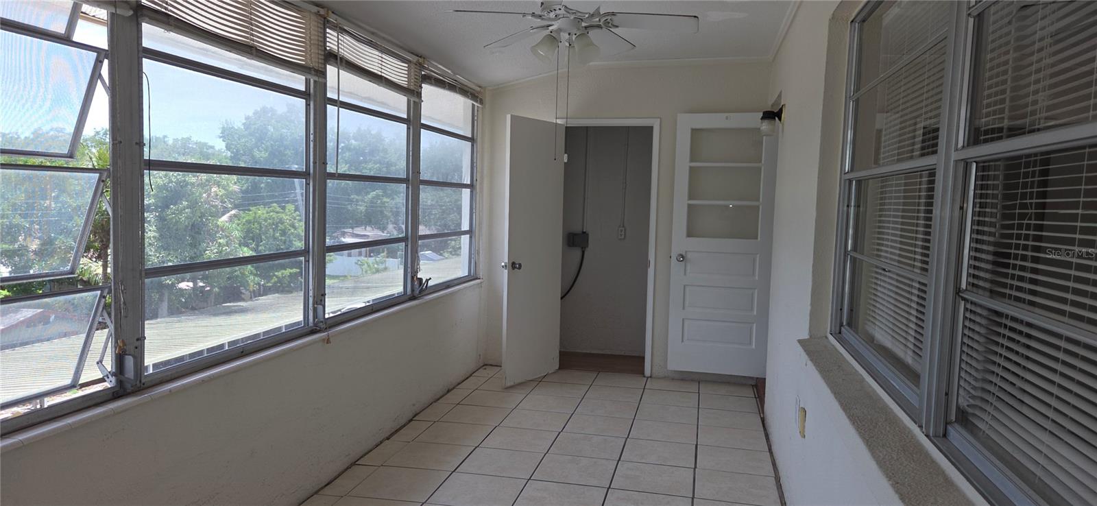 911 WASHINGTON AVE #304 — photo 12