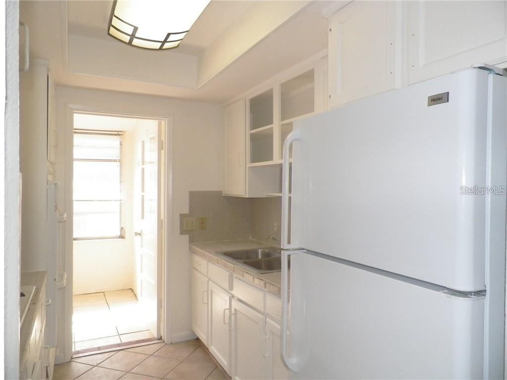 911 WASHINGTON AVE #304 — photo 9