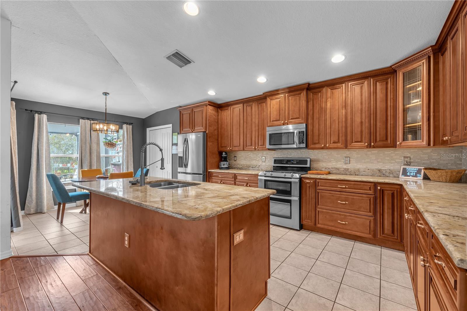 16316 BRIDGEGLADE LN — photo 3