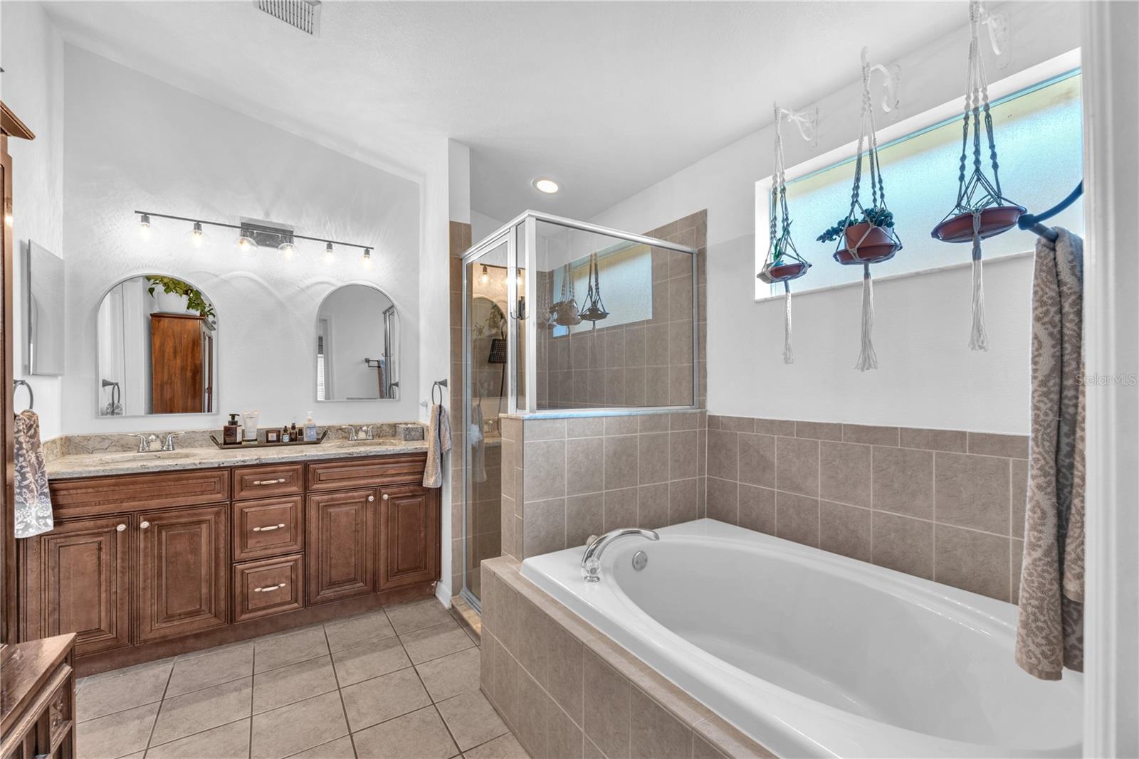 16316 BRIDGEGLADE LN — photo 12