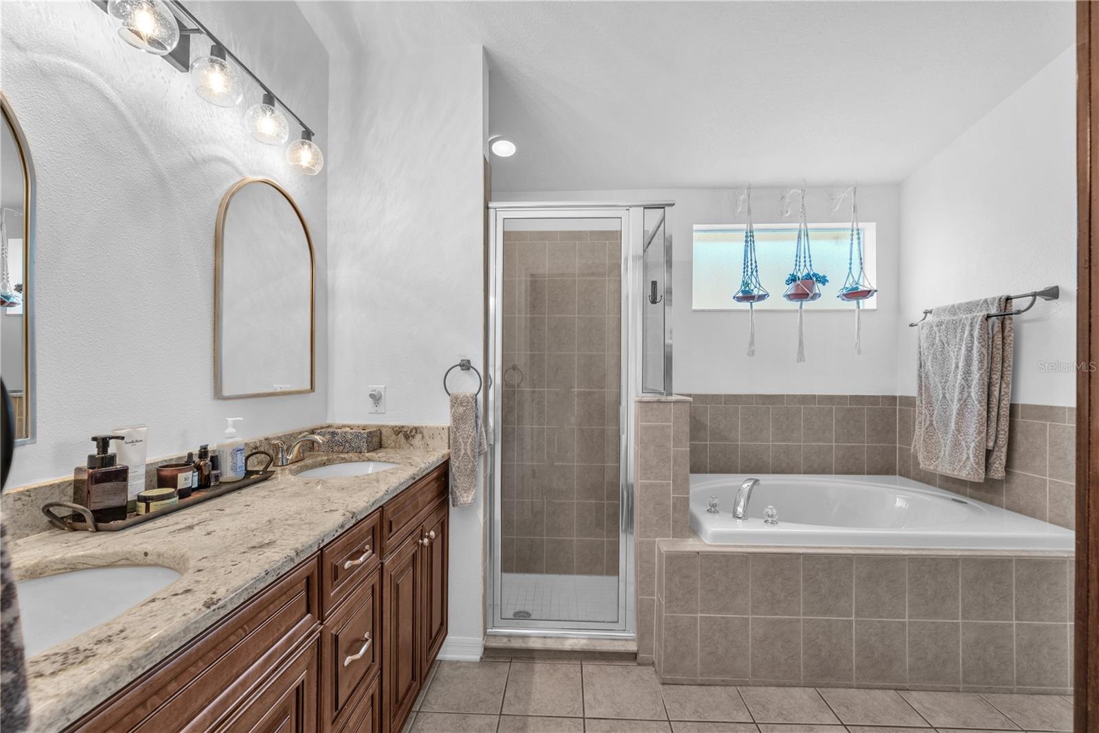 16316 BRIDGEGLADE LN — photo 11