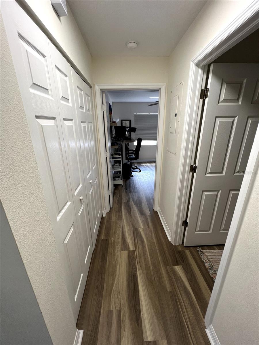9485 HAMLIN BLVD #8 — photo 25