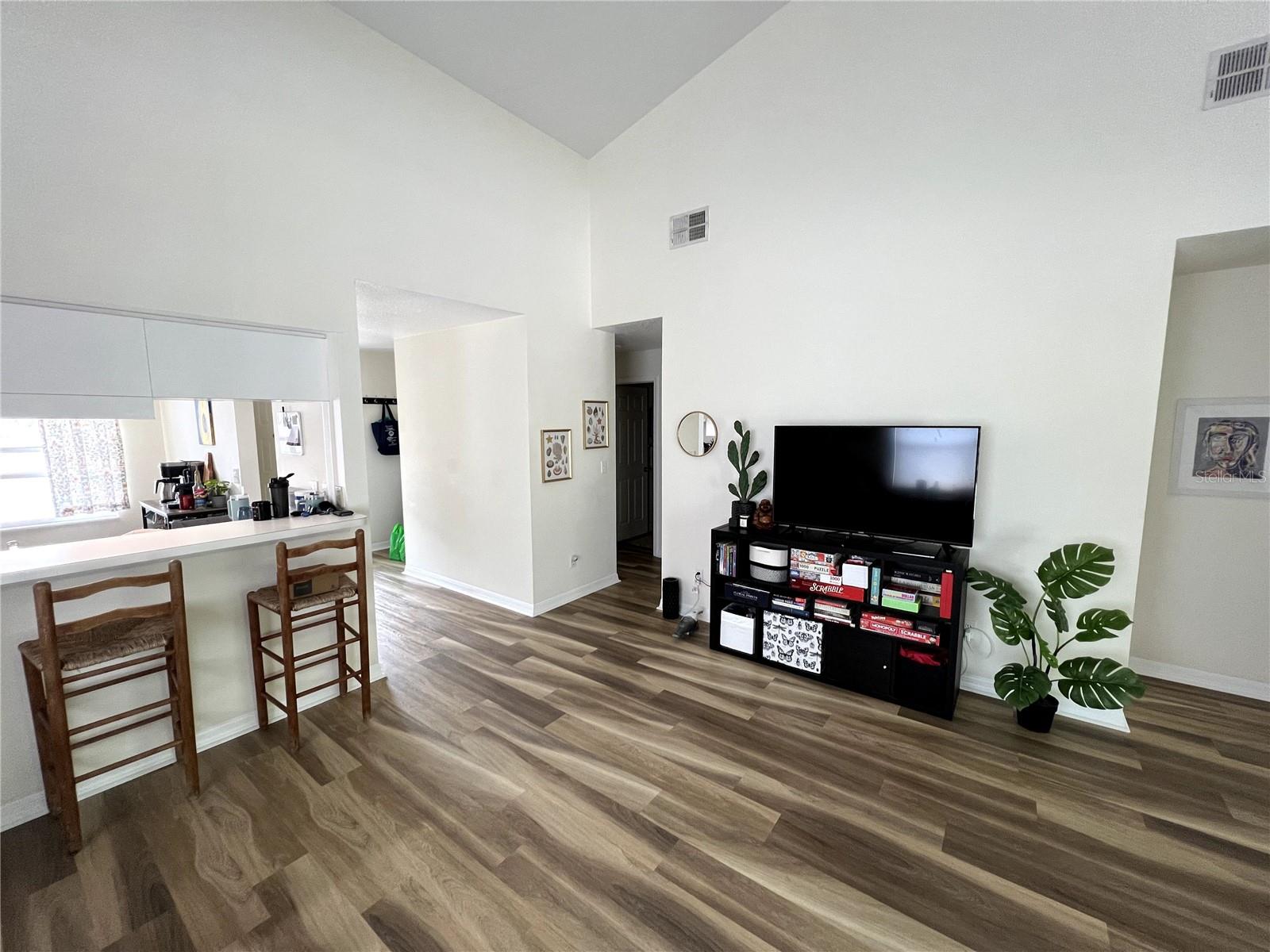 9485 HAMLIN BLVD #8 — photo 26