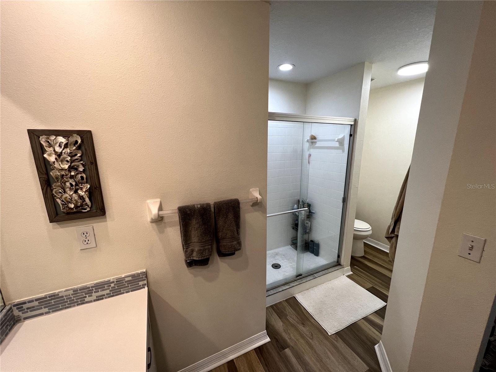 9485 HAMLIN BLVD #8 — photo 16