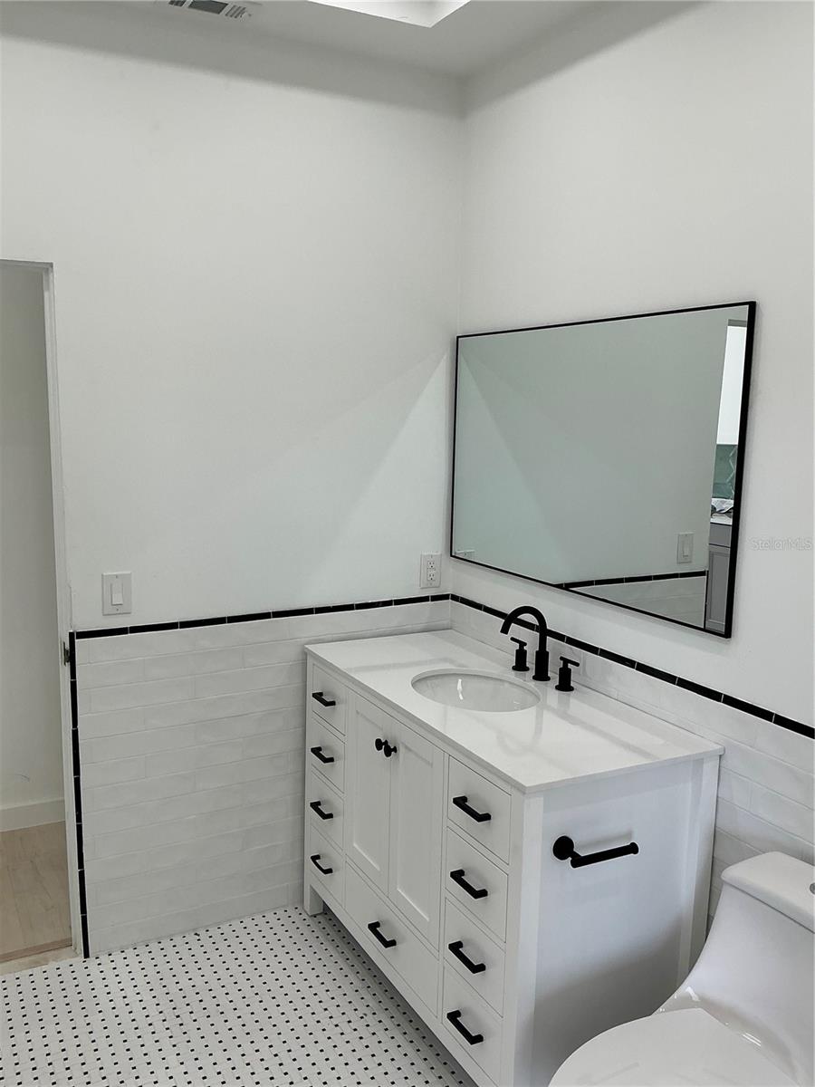 502 MAGELLAN DR — photo 30