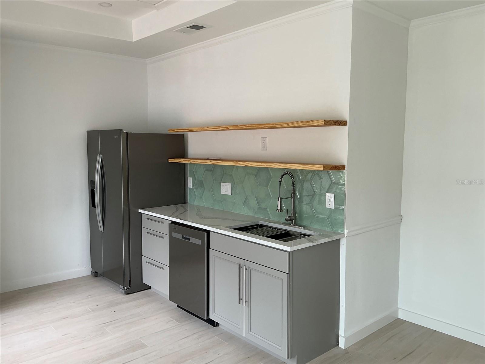 502 MAGELLAN DR — photo 6
