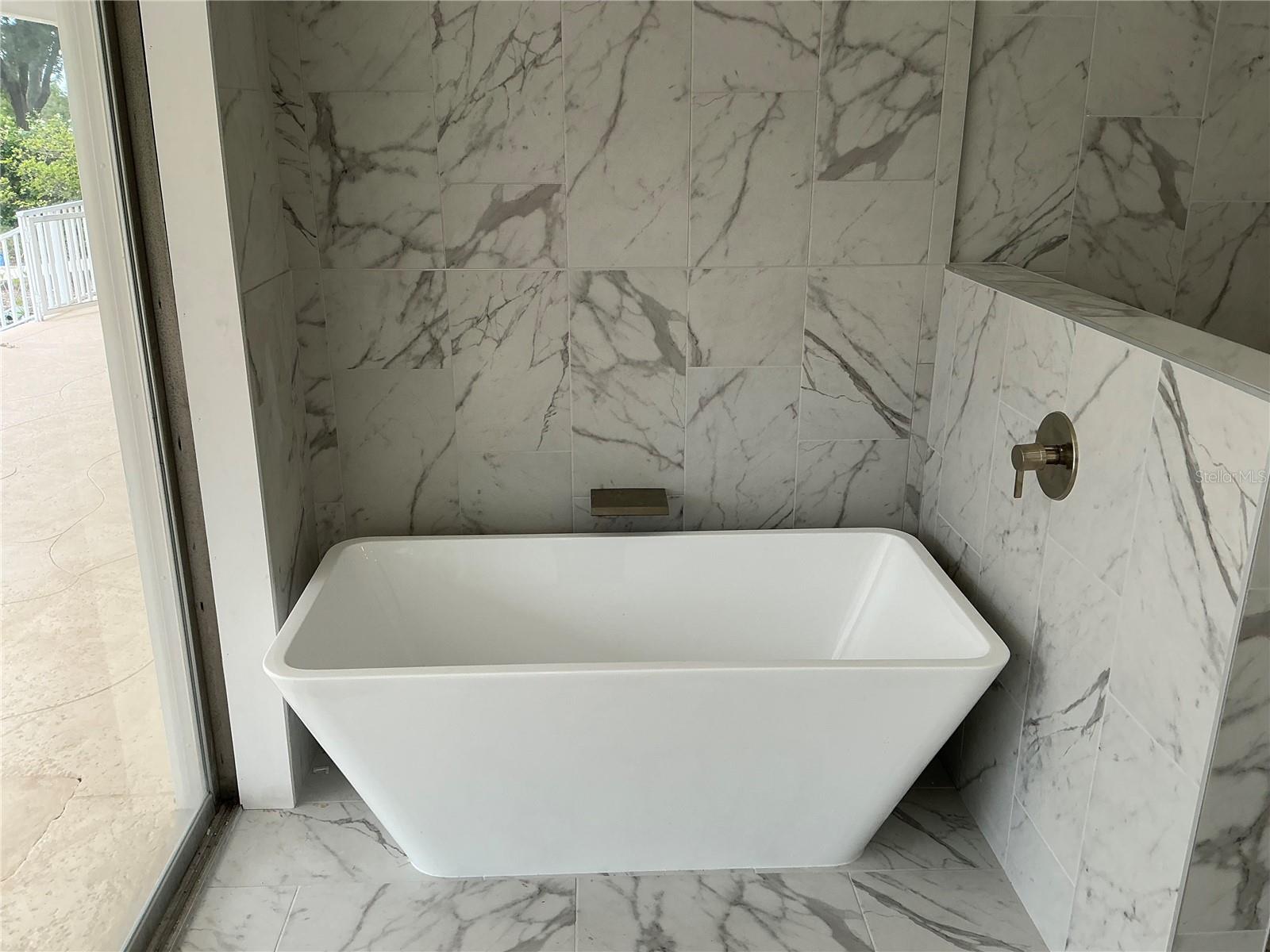 502 MAGELLAN DR — photo 19