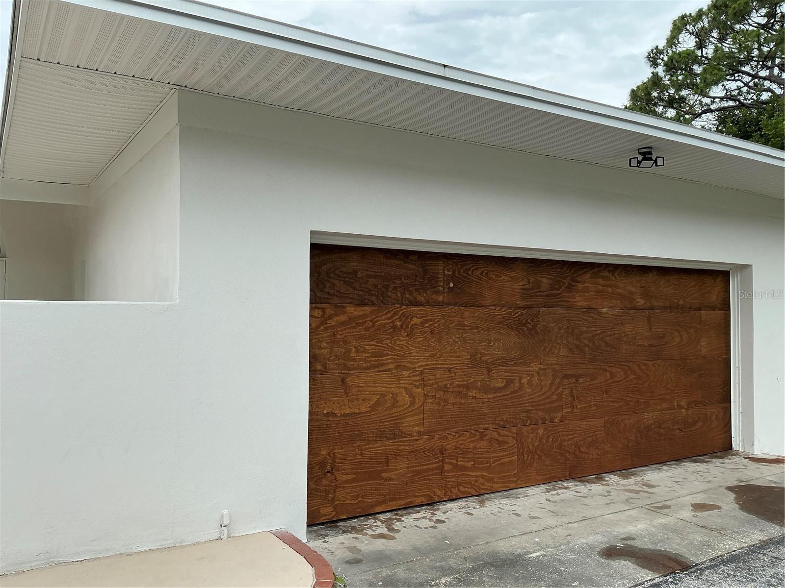 502 MAGELLAN DR — photo 8