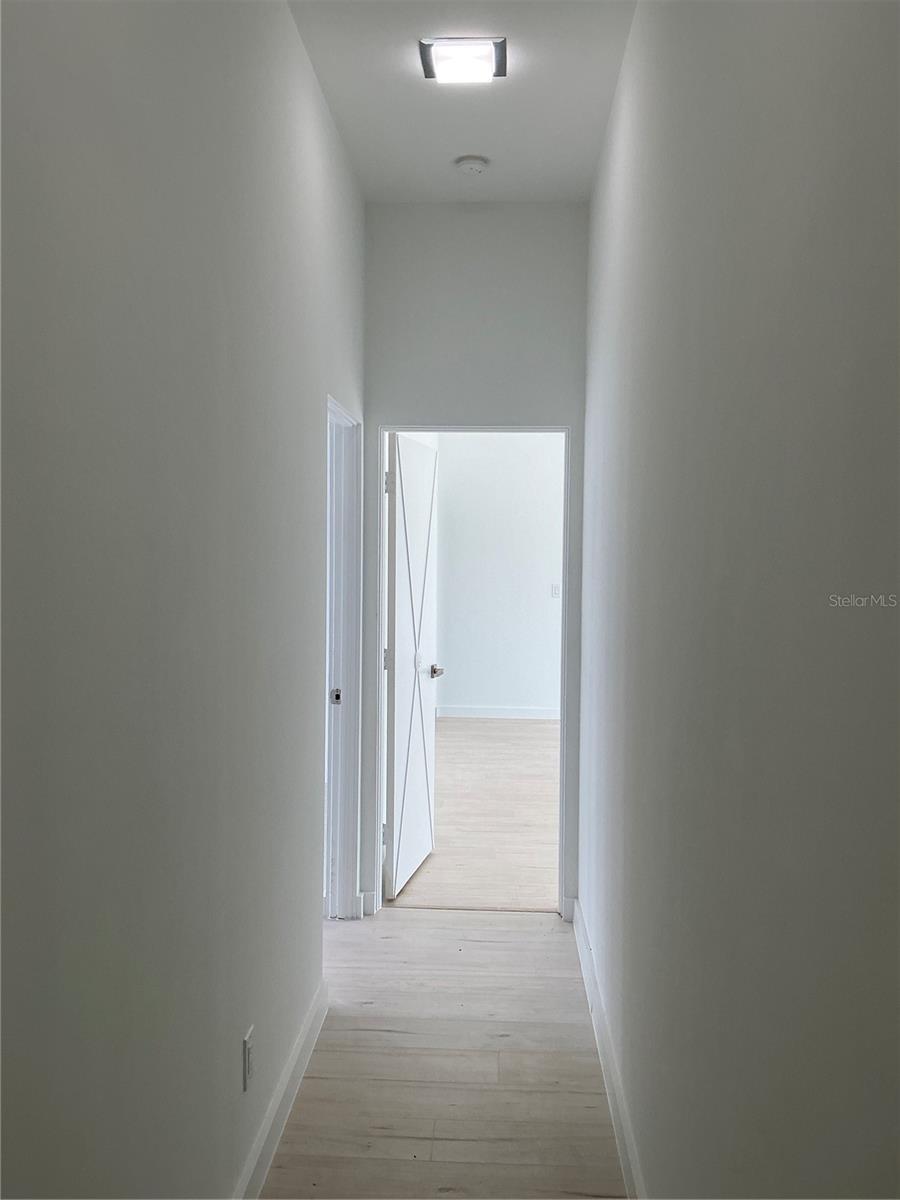 502 MAGELLAN DR — photo 33