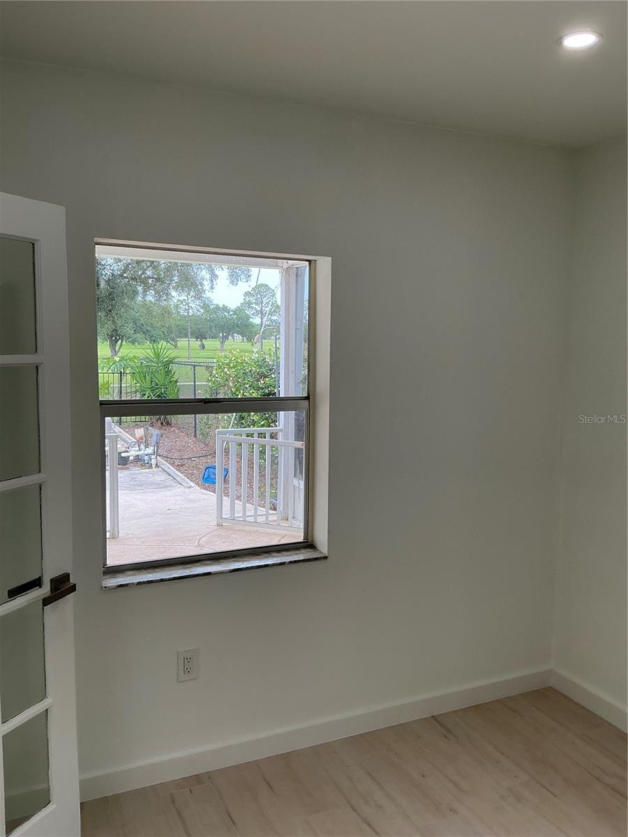 502 MAGELLAN DR — photo 36