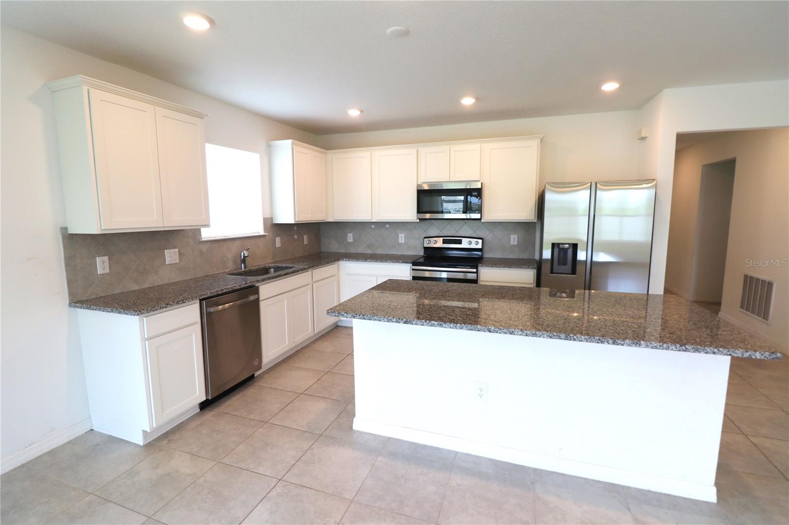 4006 CAPRI COAST DR — photo 4
