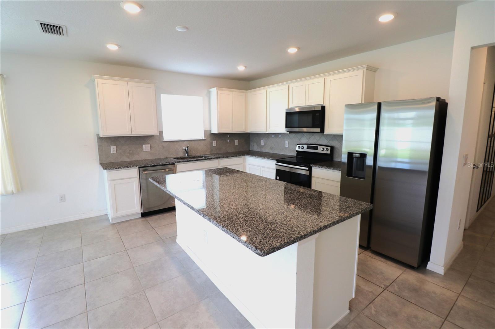 4006 CAPRI COAST DR — photo 3