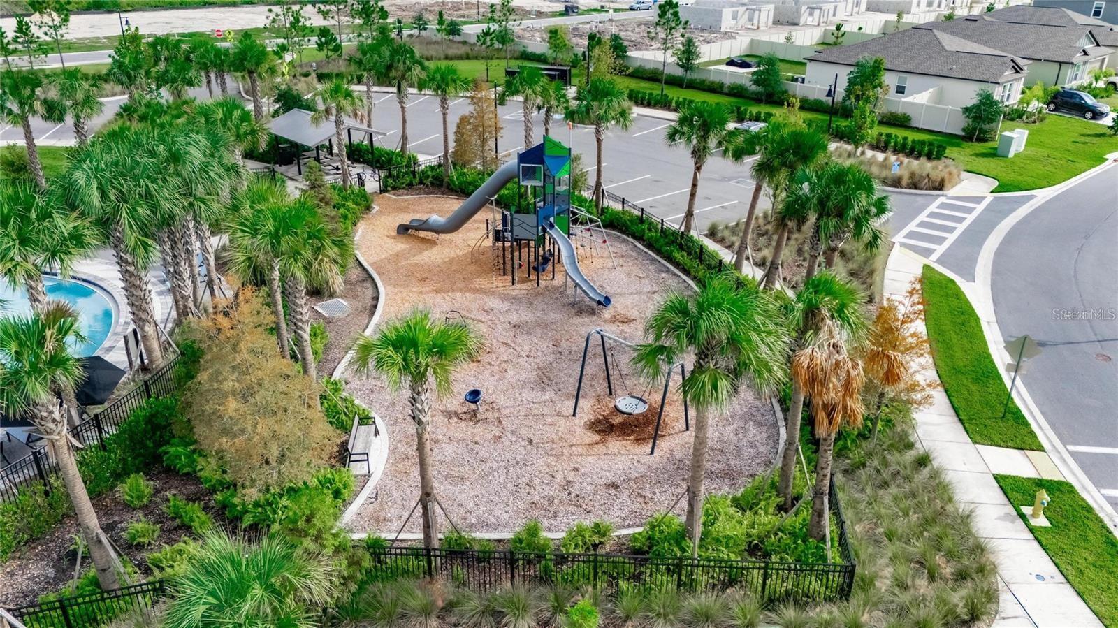 4006 CAPRI COAST DR — photo 33