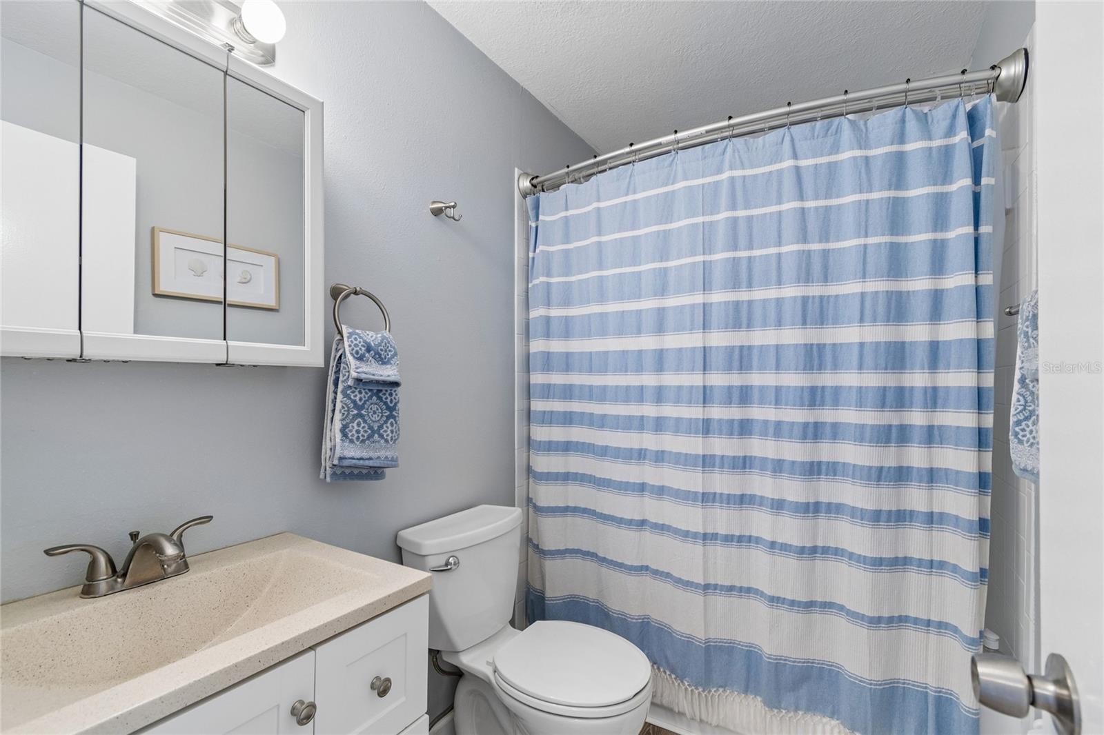 7324 STONE HAVEN CT N — photo 27