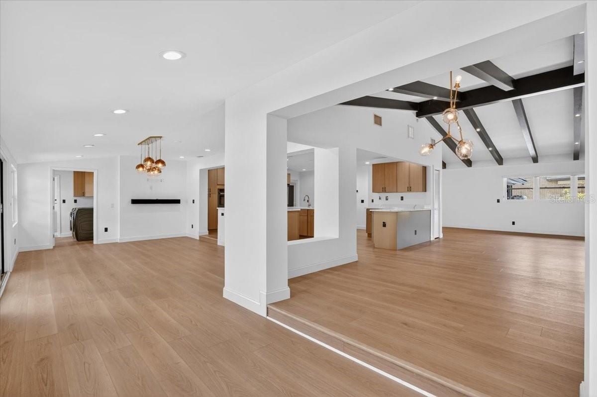 2708 N DUNDEE ST — photo 23