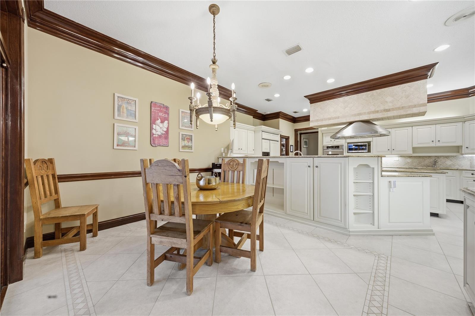 4123 HIGHLAND PARK CIR — photo 29