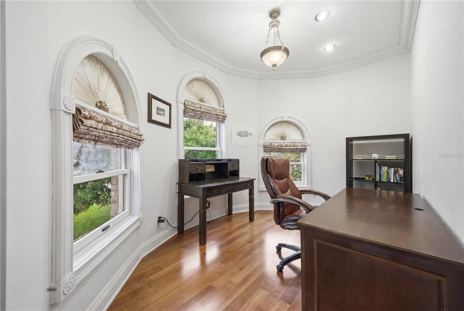 4123 HIGHLAND PARK CIR — photo 32