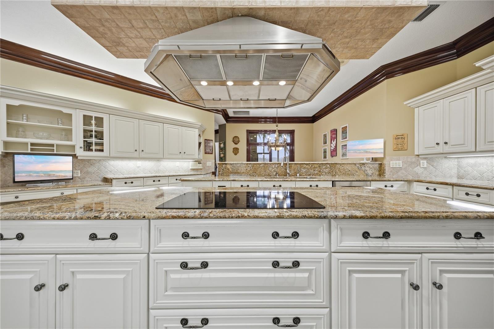 4123 HIGHLAND PARK CIR — photo 22