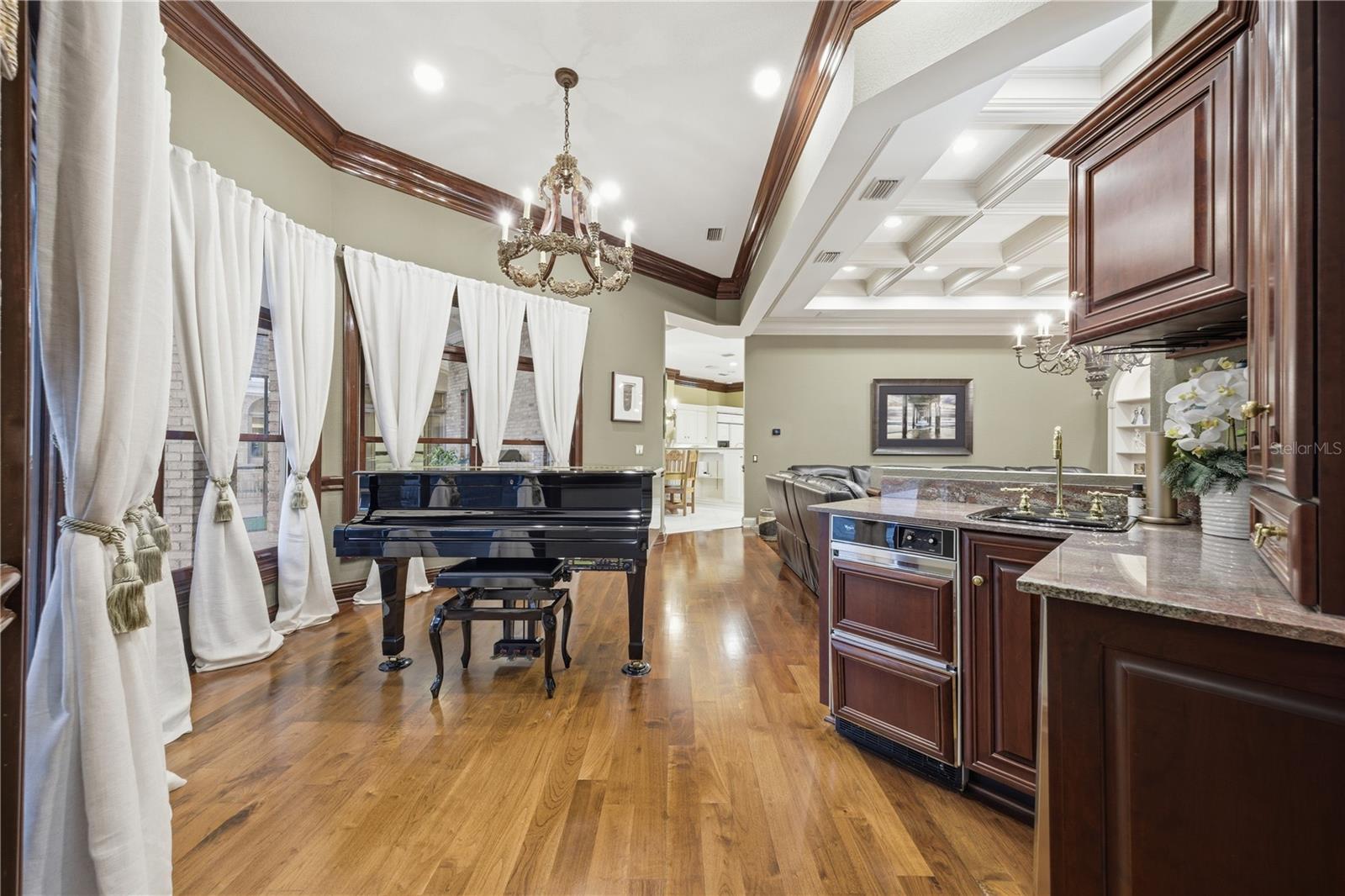 4123 HIGHLAND PARK CIR — photo 18
