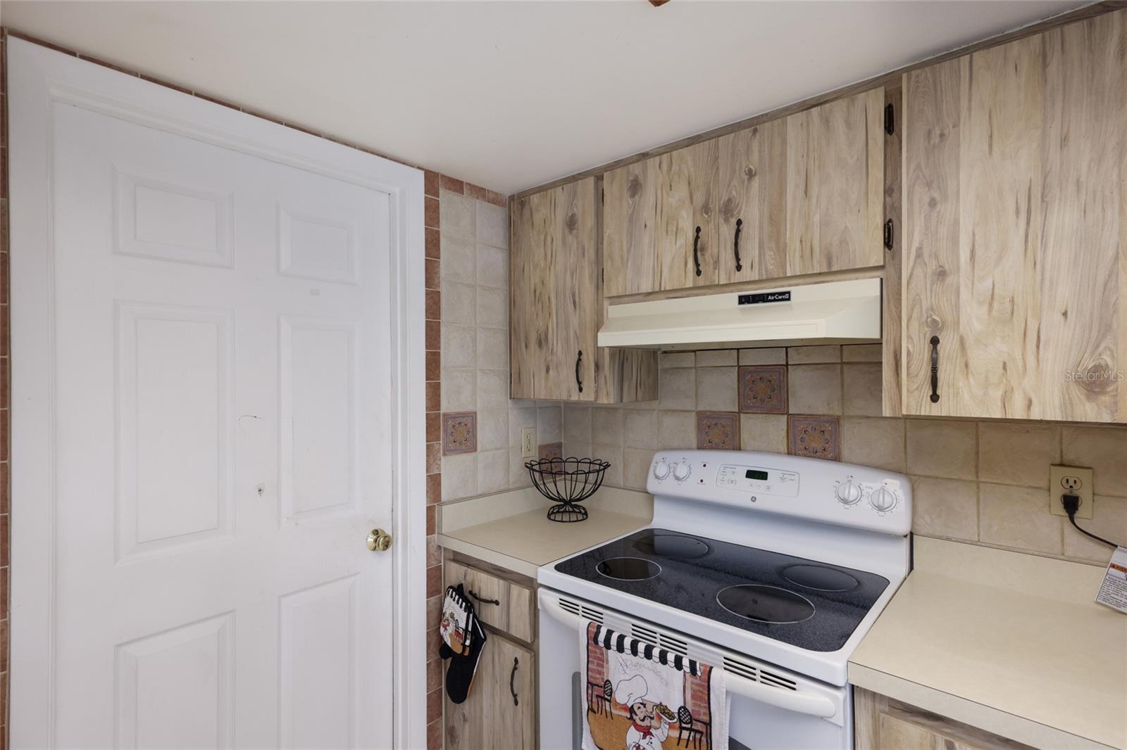 5202 FOXCROFT CT — photo 13
