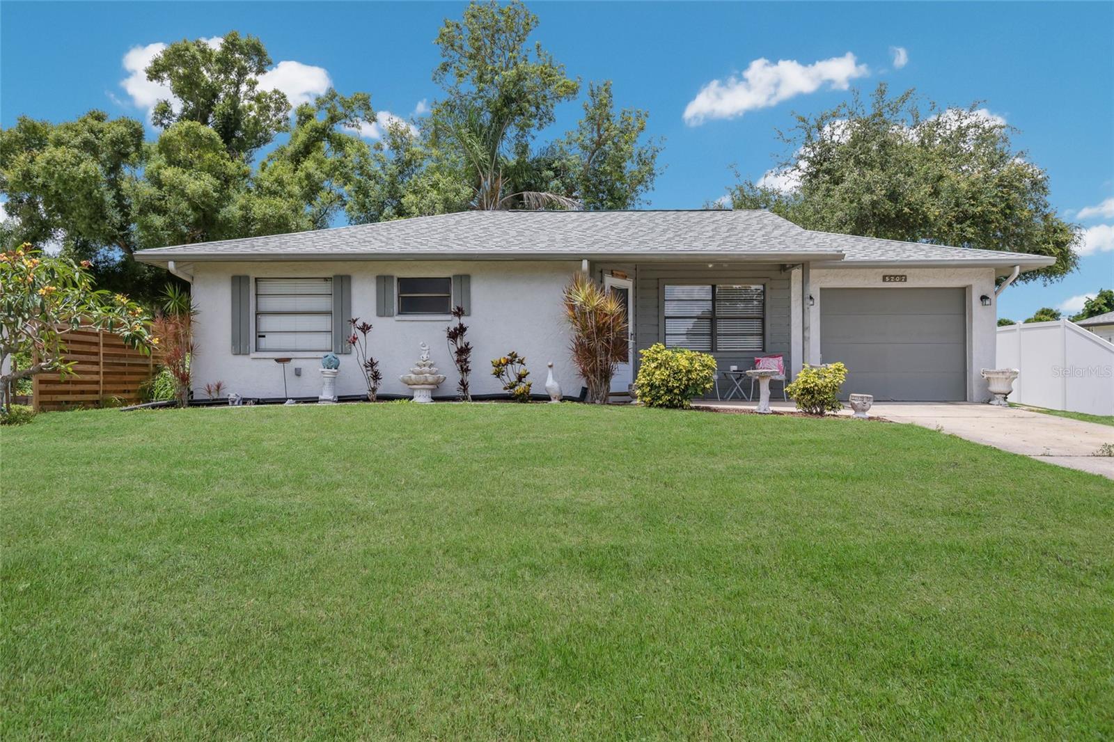 5202 FOXCROFT CT — photo 3