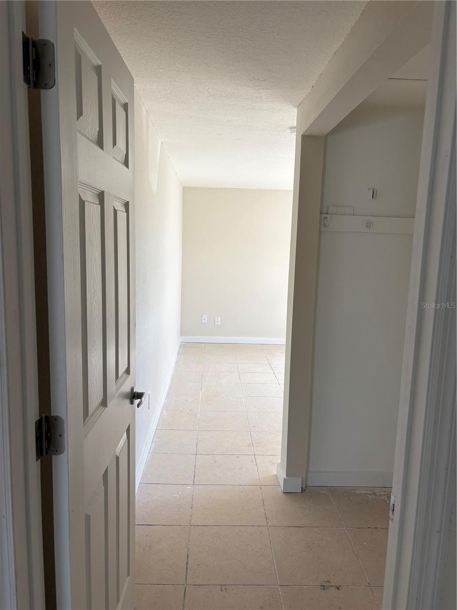 6301 SEABREEZE DR — photo 29