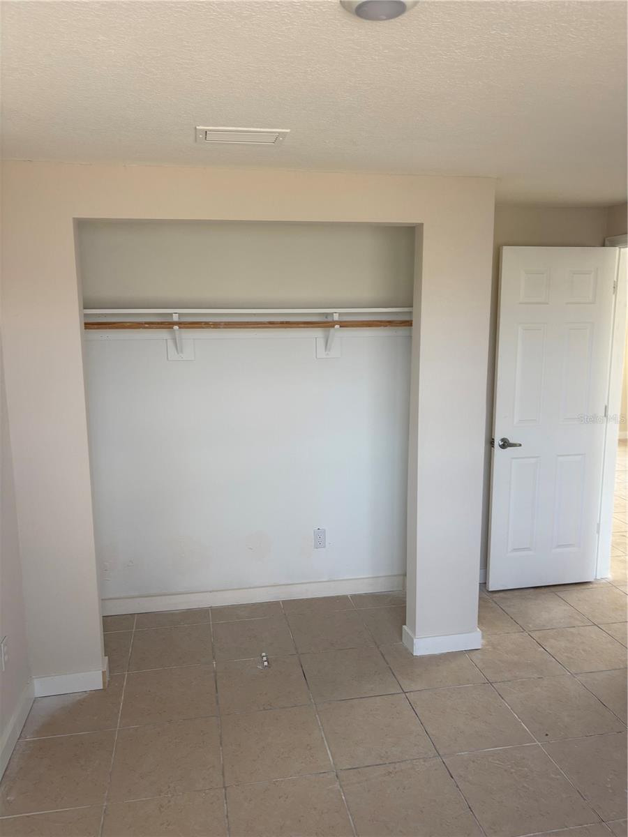 6301 SEABREEZE DR — photo 25