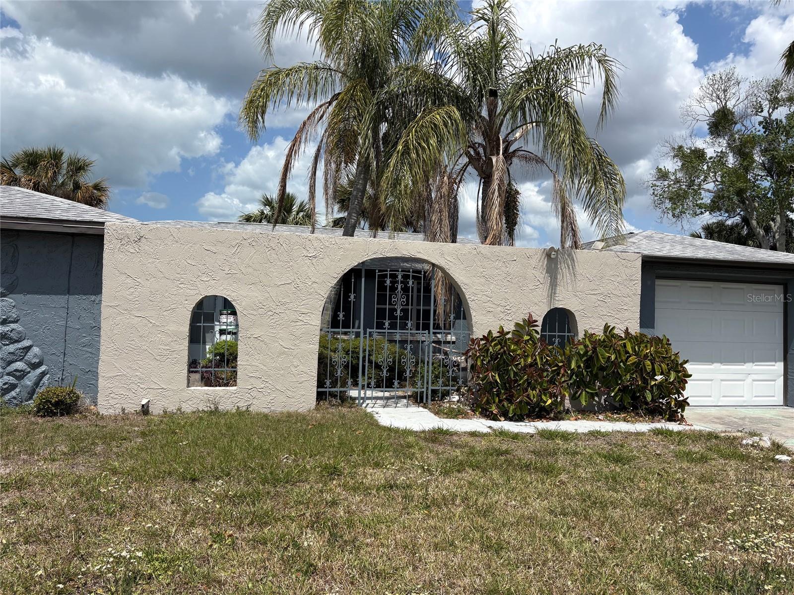 6301 SEABREEZE DR — photo 5